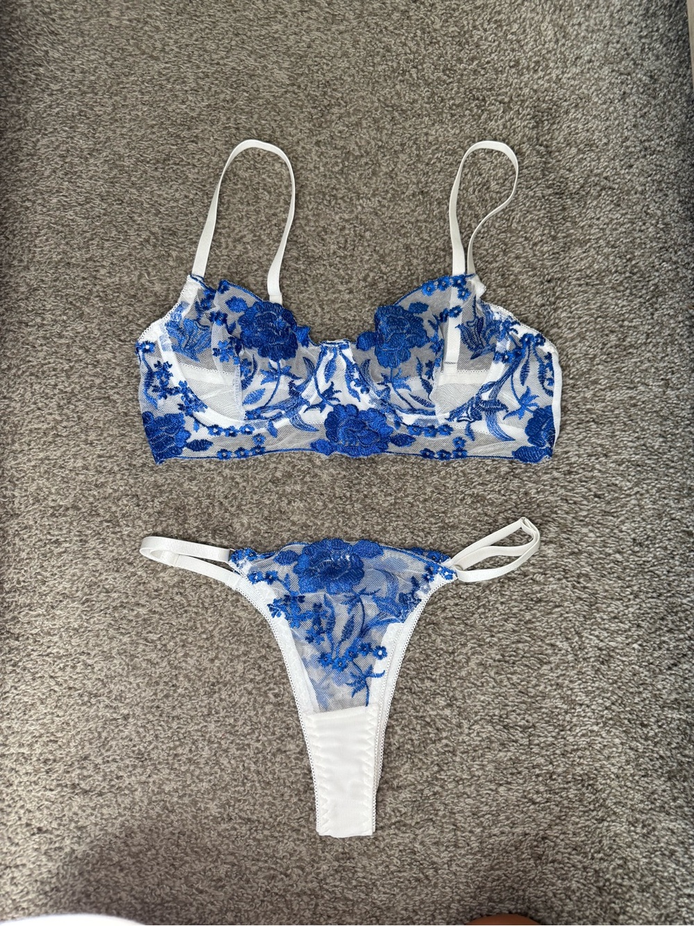 Blue lingerie set